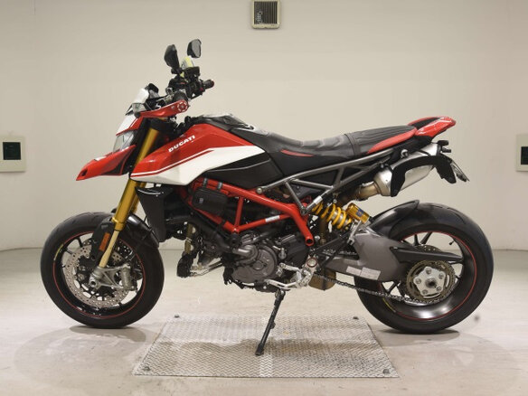 2020 Ducati Hypermotard, белый, 900000 рублей - вид 2