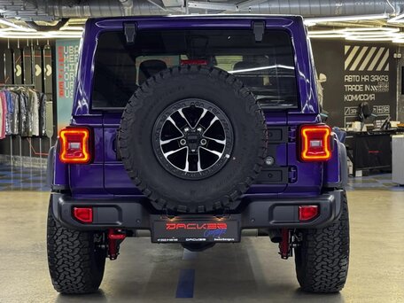2026 Jeep Wrangler IV (JL) Рестайлинг, фиолетовый, 8380000 рублей, вид 4