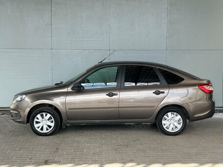 2019 Lada (ВАЗ) Granta I Рестайлинг, коричневый, 620000 рублей, вид 4