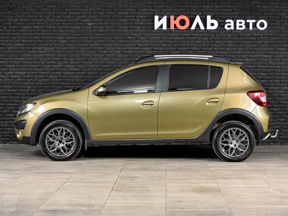 2016 Renault Sandero Stepway II, золотистый - вид 8