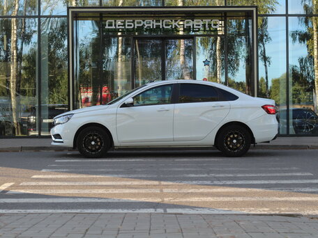 2019 Lada (ВАЗ) Vesta I, белый, 940000 рублей, вид 2