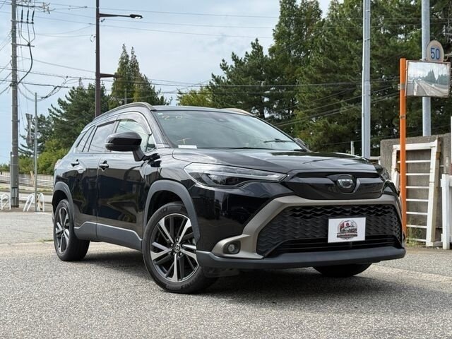 Открыть фотографии: Toyota Corolla Cross I