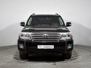 2012 Toyota Land Cruiser 200 Series Рестайлинг 1, чёрный, 2690000 рублей, вид 3