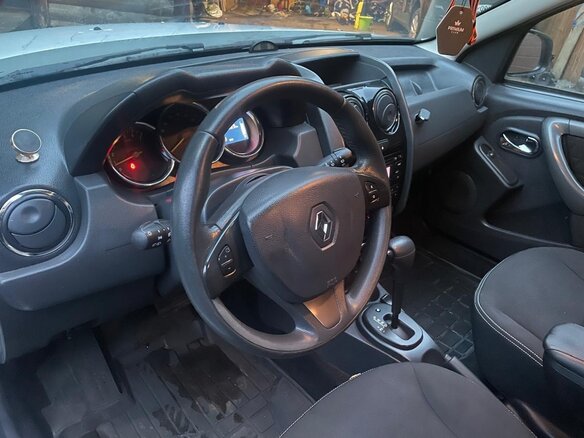 2017 Renault Duster I Рестайлинг, белый, 1600000 рублей - вид 7