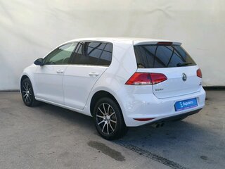 2014 Volkswagen Golf VII, белый, 1215000 рублей, вид 4
