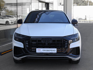 2018 Audi Q8 55 TFSI I (4M), белый, 5098000 рублей, вид 2