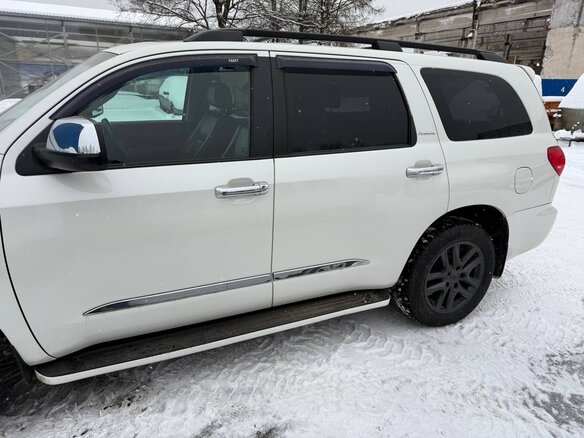 2012 Toyota Sequoia II, белый, 3900000 рублей - вид 6