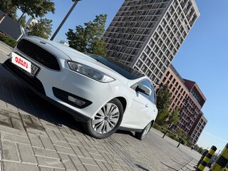 2017 Ford Focus III Рестайлинг, белый, 1050000 рублей, вид 2