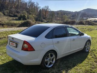 2009 Ford Focus II Рестайлинг, белый, 750000 рублей, вид 4