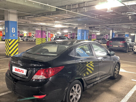 2012 Hyundai Solaris I, чёрный, 649000 рублей, вид 5