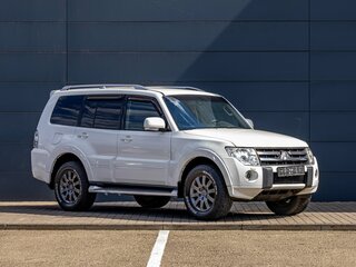 2011 Mitsubishi Pajero IV Рестайлинг 1, белый, 1795000 рублей, вид 3
