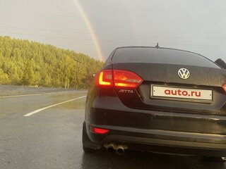 2013 Volkswagen Jetta VI, чёрный, 850000 рублей, вид 2