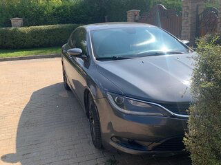 2015 Chrysler 200 II, серый, 1900000 рублей, вид 1