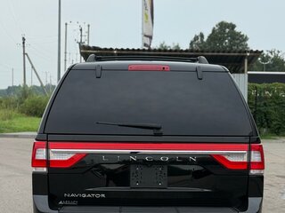 2016 Lincoln Navigator III Рестайлинг, чёрный, 3300000 рублей, вид 5