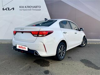 2022 Kia Rio IV Рестайлинг, белый, 2100000 рублей, вид 4