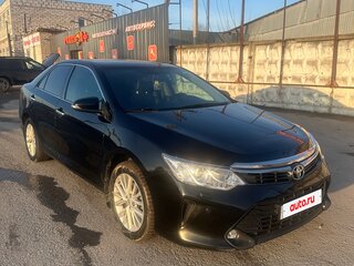 2015 Toyota Camry VII (XV50) Рестайлинг, чёрный, 1700000 рублей, вид 3