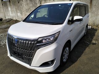 2017 Toyota Esquire I, белый, 2185000 рублей, вид 2