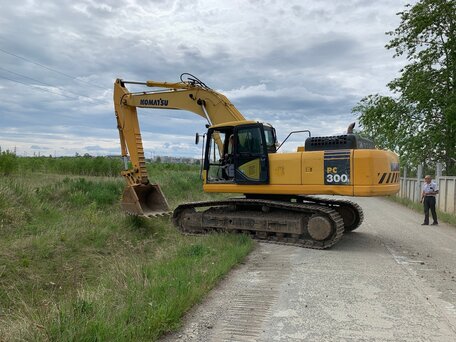 2010 Komatsu PC300, 7500000 рублей, вид 1