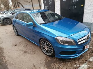 2014 Mercedes-Benz A-Класс 180 III (W176), голубой, 1400000 рублей, вид 2