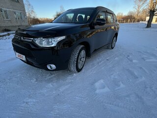 2012 Mitsubishi Outlander III, чёрный, 1630000 рублей, вид 2