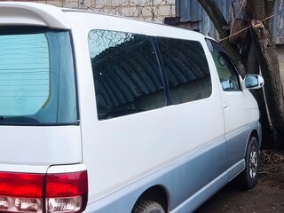 2001 Toyota Regius I Рестайлинг, белый, 1200000 рублей, вид 3