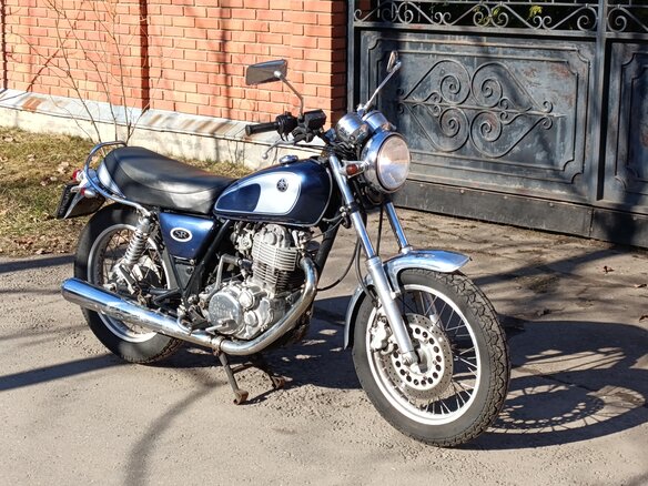 2003 Yamaha SR400, синий