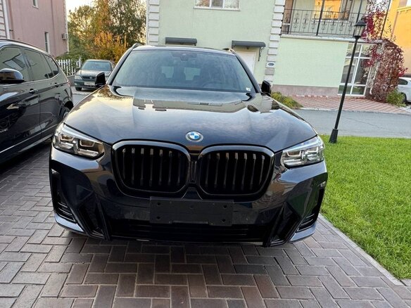 2021 BMW X3 30i xDrive III (G01) Рестайлинг, чёрный, 5690000 рублей - вид 3