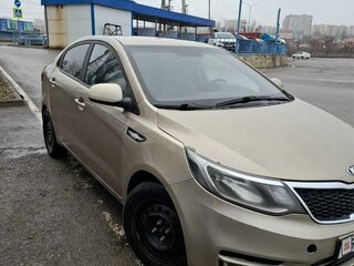 2015 Kia Rio 6-speed III, коричневый, 650000 рублей, вид 4