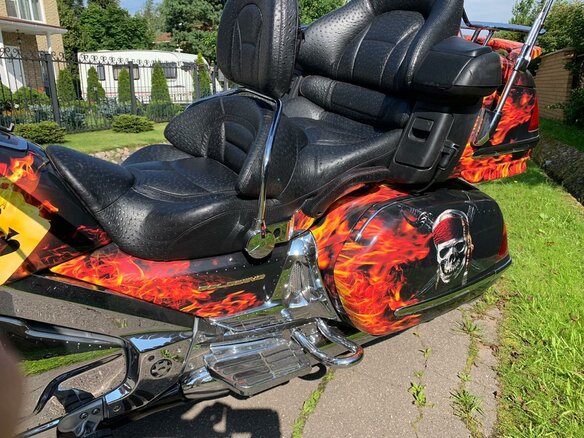 2004 Honda GL 1800 Gold Wing, красный - вид 15