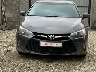 2017 Toyota Camry VII (XV50) Рестайлинг 2, серый, 2400000 рублей, вид 3
