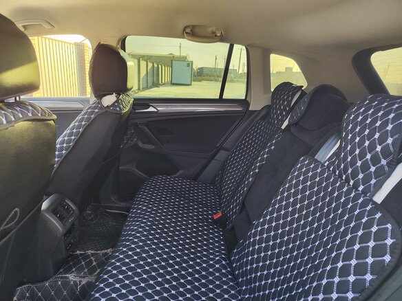 2018 Volkswagen Tiguan II, серебристый, 2545000 рублей - вид 15