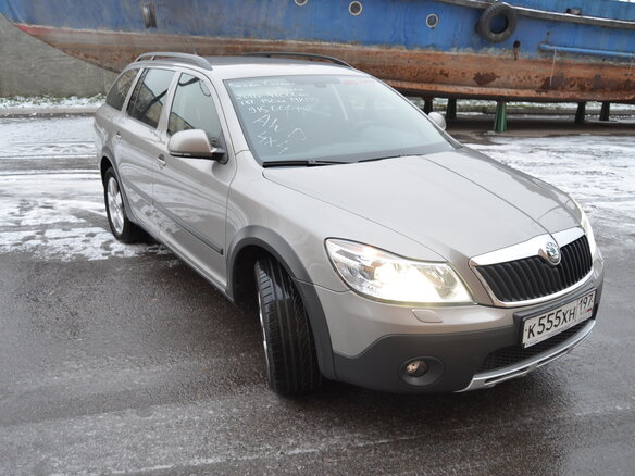 2012 Skoda Octavia Scout II (A5) Рестайлинг, коричневый - вид 2