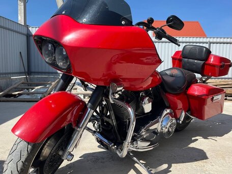 2010 Harley-Davidson Road Glide, красный, 1500000 рублей, вид 3