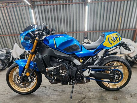 2021 Yamaha XSR900, синий, 1160000 рублей, вид 4