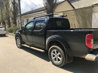 2010 Nissan Navara (Frontier) III (D40) Рестайлинг, чёрный, 1200000 рублей, вид 4