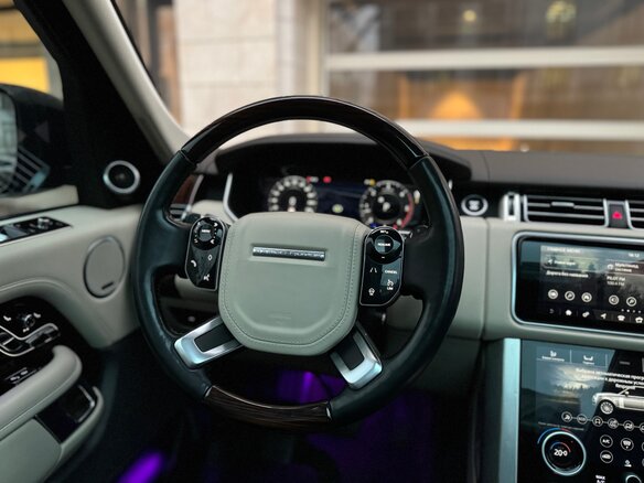 2018 Land Rover Range Rover Long IV Рестайлинг, чёрный, 8000000 рублей - вид 25