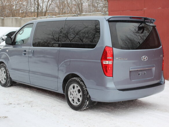 2009 Hyundai H-1 II, синий - вид 3