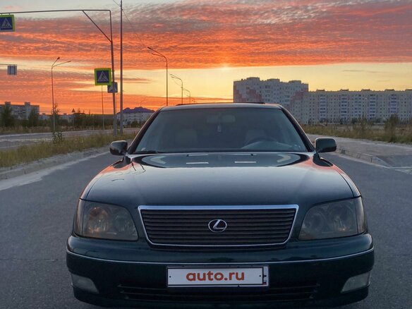 1997 Lexus LS 400 II, зелёный, 640000 рублей - вид 2