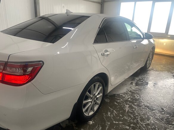 2017 Toyota Camry VII (XV50) Рестайлинг, белый, 2100000 рублей - вид 16