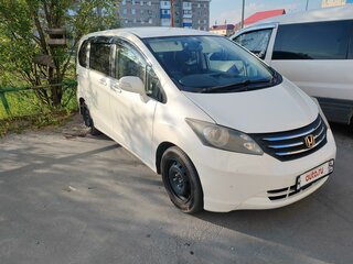 2008 Honda Freed I, белый, 1200000 рублей, вид 2
