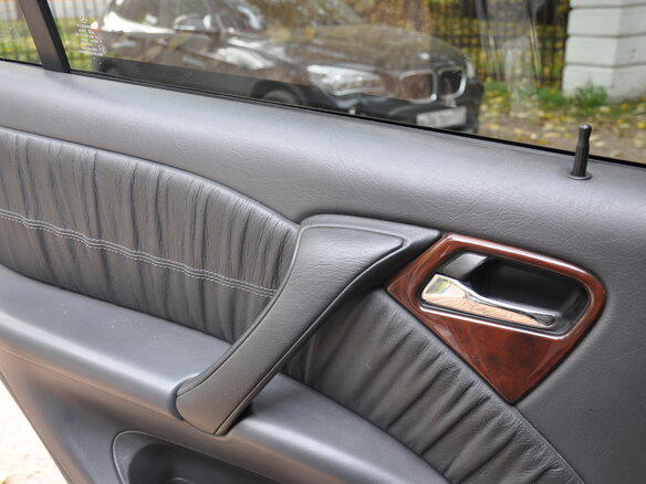 2002 Mercedes-Benz M-Класс 320 I (W163) Рестайлинг, чёрный - вид 11