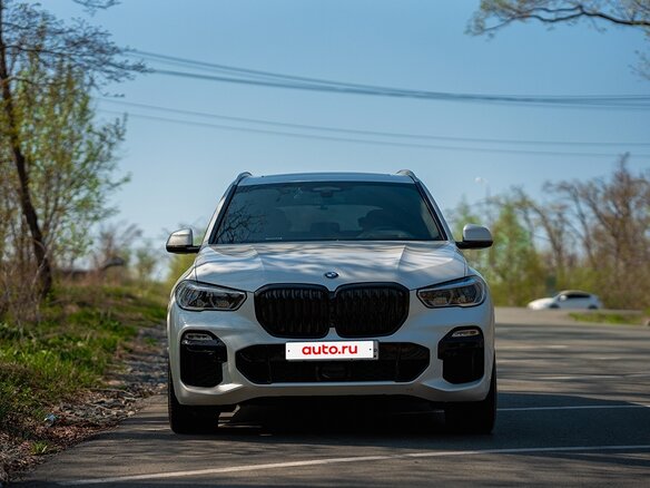 2018 BMW X5 30d IV (G05/G18), белый, 7100000 рублей - вид 3