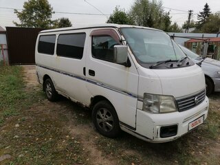 2001 Nissan Caravan IV (E25), белый, 592000 рублей, вид 2