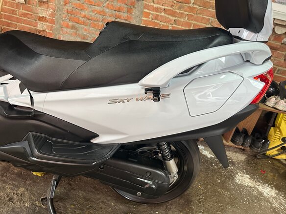 2016 Suzuki Burgman (SkyWave) 650, белый, 745900 рублей - вид 7
