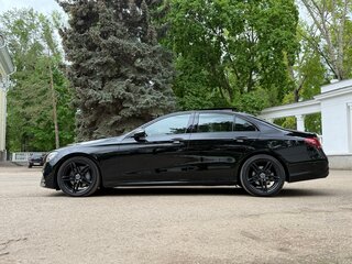2019 Mercedes-Benz E-Класс 220 d V (W213, S213, C238), чёрный, 3950000 рублей, вид 4