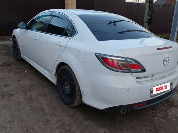 2011 Mazda 6 II (GH) Рестайлинг, белый, 650000 рублей - вид 4
