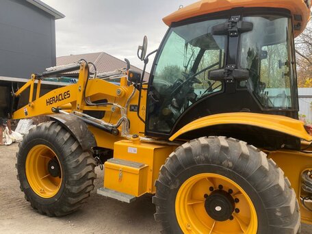 2024 JCB 4CX, золотистый, 6000000 рублей, вид 4