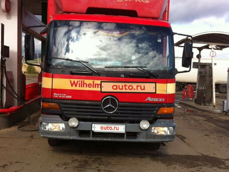 1999 Mercedes-Benz Atego, красный, 1750000 рублей, вид 3