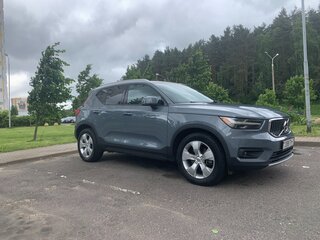 2021 Volvo XC40 I, серебристый, 2316496 рублей, вид 5