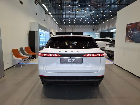 2026 Omoda C7, белый, 3099000 рублей - вид 5